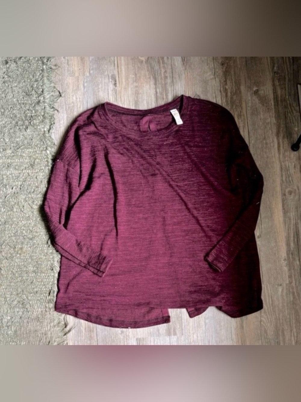 Lolë Heathered Burgundy Open-Back Long-Sleeve Athletic Top Size Small